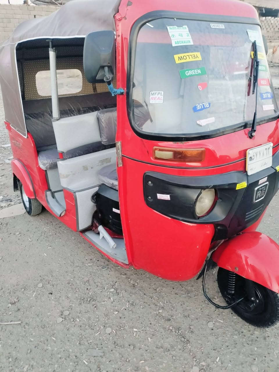 سلام عليكم تكتك رقم أو سنوية موديل 18 مكينة 20 تكتك حلوة
العنوان بغداد مدينة الصدر 
رقم الهاتف ***********
