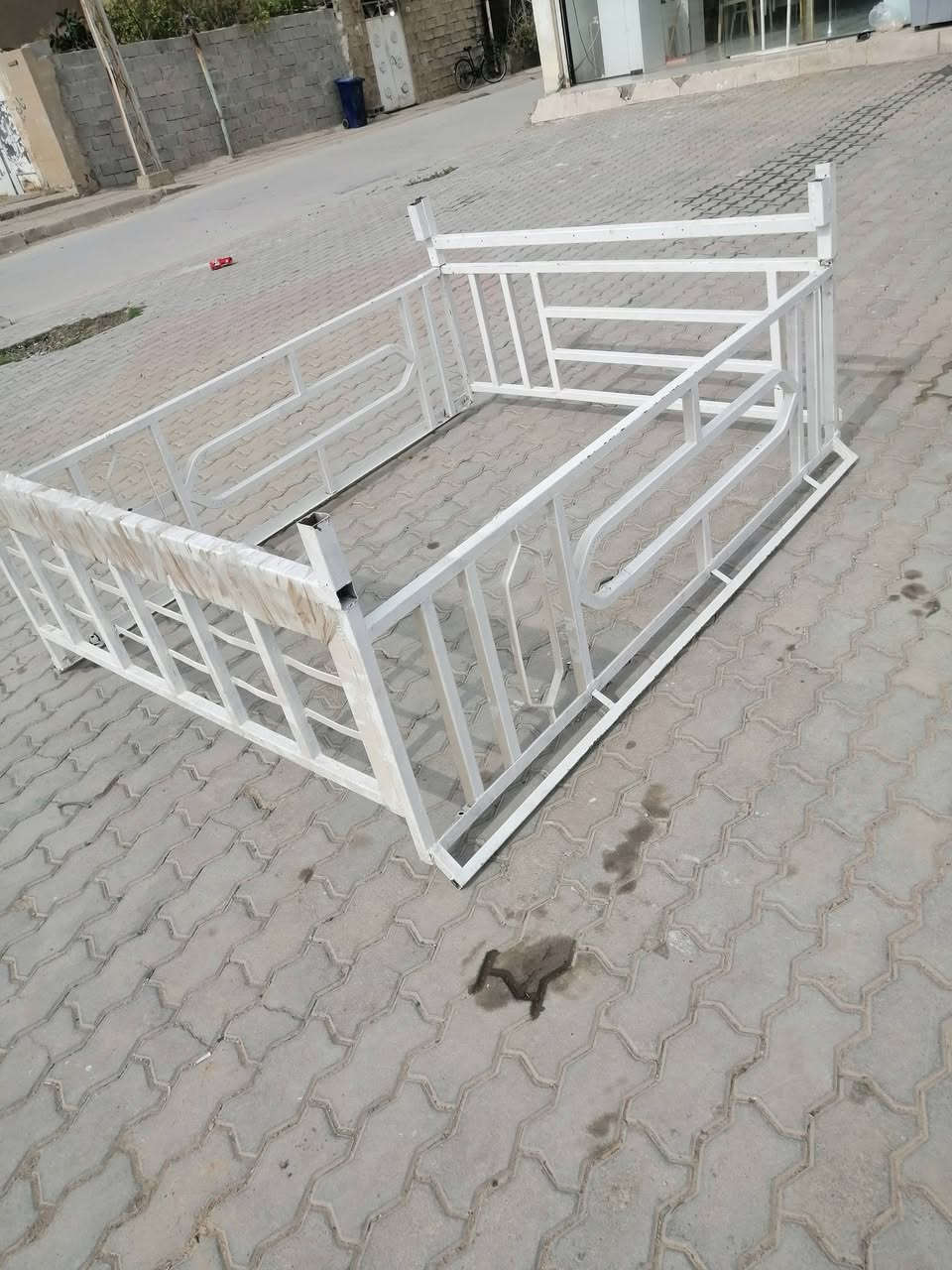 محجر بيكام تفصال نظيف للبيع سعر ١٠٠ تصال *********** كركوك
