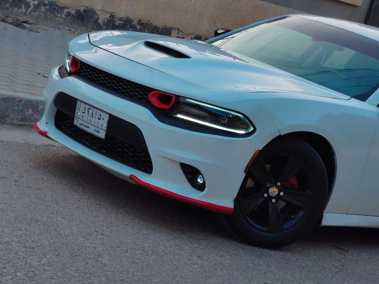 جارجر 2017 اصل رقم بغداد
مكينه 6 سلندر 3.6
كير طيارة
شاشه كبيرة
كشنات جلد كهرباء
تدفئه تبريد بالكشنات

ماشيه 100 الف
حادثها جاملغ امامي  موضح بالصور وبيها صبغ حزام
مكانها كربلاء
***********
السعر 158 ورقه
