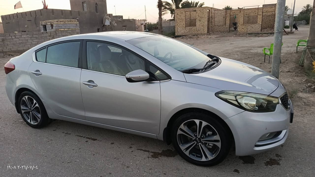سيراتو موديل 16 فول مواصفات عدا البصمه كامرا حساسات امامي وخلفي تحكم استيرن كامل مثبت سرعة فتحة بالقمارة مري شفط واشاير بالمري للبيع او مراوس بيها بارد قليل باب السايق السعر 137 للاستفسار الاتصال ***********
