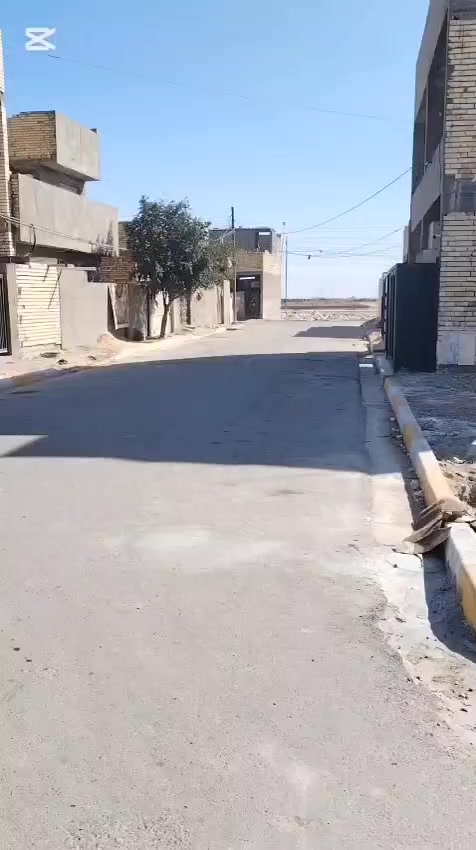 السلام عليكم 
مكتب الحمداني للعقار 
بيت 140 متر بشارع الحشد 
التفاصيل داخل المقطع 
للاستفسار ***********
