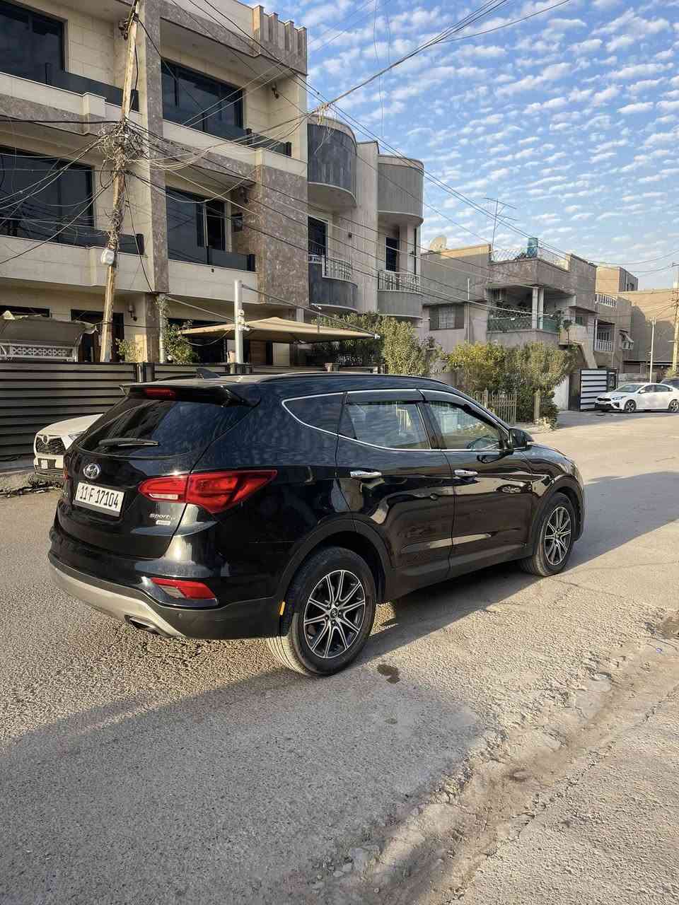 سلام عليكم للبيع سنتافيه 2017 وارد أمريكي بيه صبغ 4 قطع بدون دواخل سونار بل منشور سياره فول مواصفات اعلا فاء بل سنتافيه  مكينه 4 سلندر سياره جاهزه بدون اي نقص سعر 138 سياره بغداد رقمي ***********
