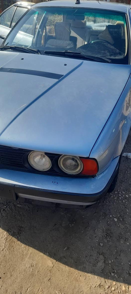 من رخصت الادمن المحترم
لبييع او مراوس بي ام دبليو 525 رقم واسط محرك مسكر تحويل شوكت ماتريد مشروع وطني 
و سياره حلوه جاهزه كير محرك صدرموديل١٩٩١ بشرط تحويل سعره ٤٥ و بي مجال بسيط

***********

*********** مكان سياره بغداد ابو غريب حي تميم العويسات
