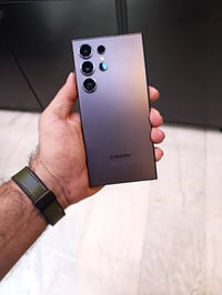 📱 للبيع: Samsung Galaxy S22 🔹 الحالة: استعمال نظيف / ممتاز 🔹 السعة: ( ...