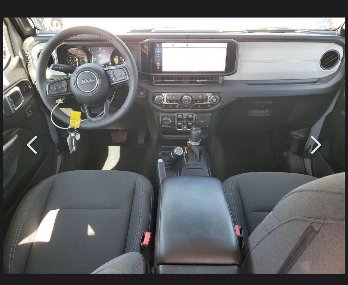 � للبيع | Jeep Wrangler 4xe Hybrid 2024

للبيع جيب رانكلر هايبرد موديل 2024، سيارة مميزة تجمع بين القوة والاقتصاد بالوقود مع تجربة قيادة ممتازة داخل المدينة وخارجها.

المواصفات:
✅ موديل 2024
✅ هايبرد (Plug-in Hybrid 4xe)
✅ لون سلفر (فضي)
✅ دفع رباعي 4×4
✅ جير أوتوماتيك
✅ محرك بنزين مع محرك كهربائي
✅ شاشة معلومات وترفيه كبيرة
✅ كاميرا خلفية وحساسات
✅ نظام دخول وتشغيل ذكي (Keyless)
✅ مكيف ممتاز وجميع المواصفات تعمل بصورة طبيعية.
المسافه المقطوعه 15 ميل ونص فقط 

⚠️ ملاحظة: السيارة وارد أمريكي، وحادثها خلفي، والسعر مأخوذ بالحسبان.

💰 السعر المطلوب: 30,000 دولار فقط
💵 3 شدات مع تنزيل سعر للجادين فقط بعد المعاينة. ( سعر الرقم والمعامله )

📞 للاستفسار والمعاينة يرجى التواصل على:
[***********]

الله يرزق البائع والمشتري.
#Jeep #Wrangler #Wrangler4xe #Hybrid #جيب_رانكلر #للبيع #العر
