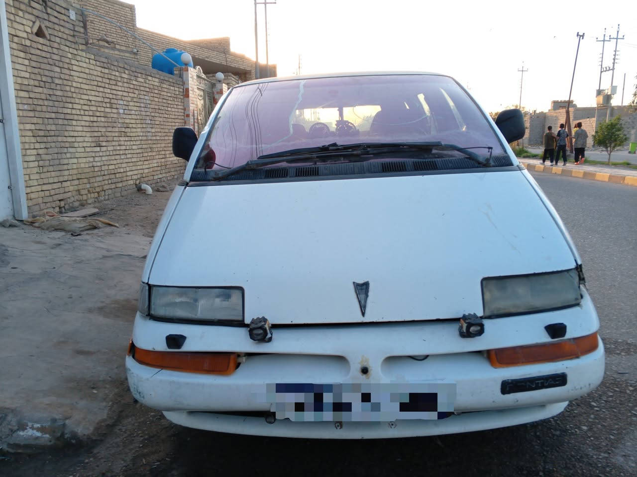 سياره بونيتاك الأمريكي موديل 1994 قشره نضيف وسياره مكفوله لا ضربه محرك كورلا ابو جف كبير بيه تبخير 4سلندر   سياره تخم تاير رقمها نجف الاشرف (والمكان ميسان)  سعرها 30 وبيها مجال تواصل ***********/
