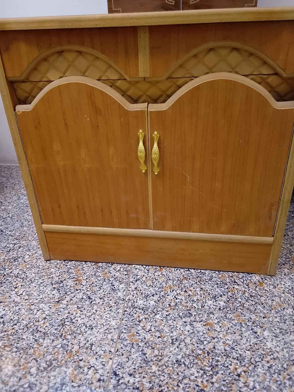 غرفة نضيفة شلع 150 وبيها مجال وشراي يطب خاص هذا رقم ***********
