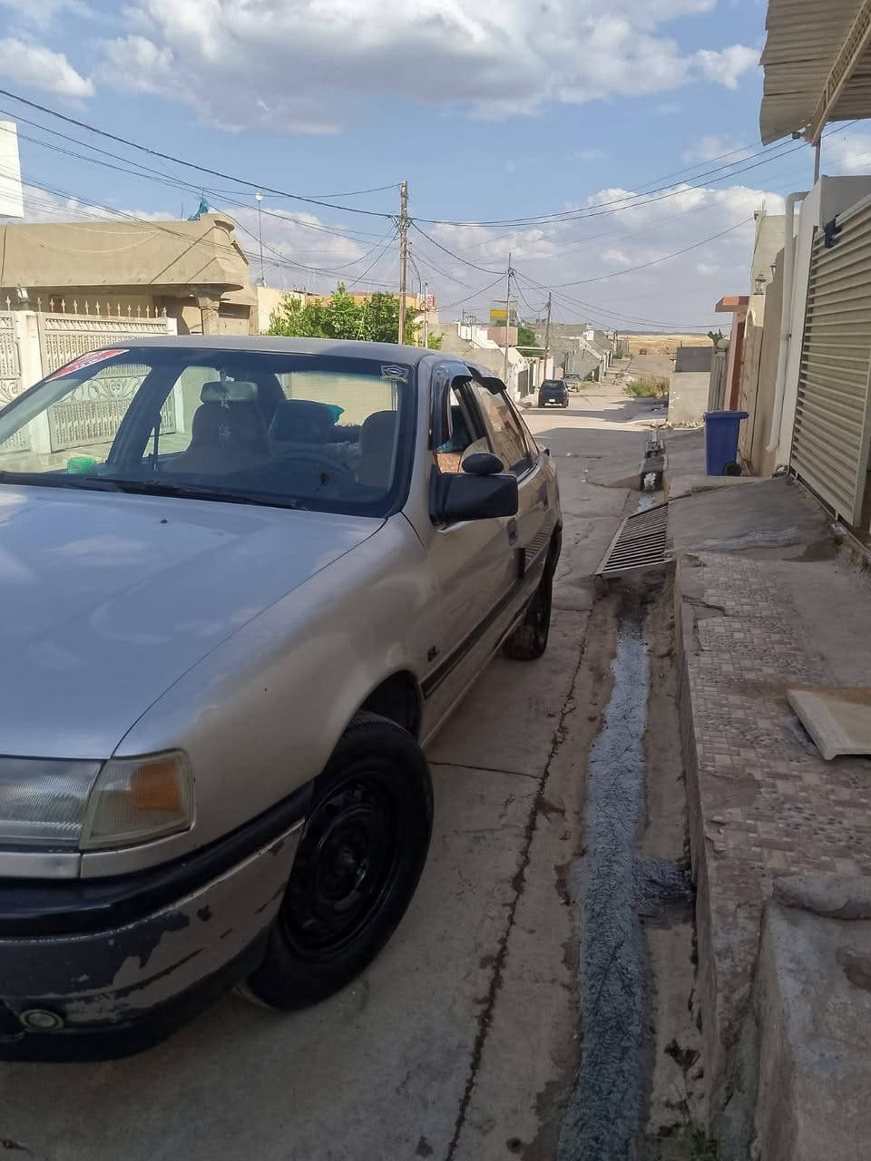 سلام عليكم ورحمة الله وبركاته اوبل فكترا موديل 1992 رقو كركوك ساقطه 2021 محرك 18 بدون اى ضربه بس جاملخ وره سايق هلال صبوغ بلادي بس قماره بيها كلير شرط وكاله وتحويل صاحب موجود  تريد وكاله او تحويل باسمك بكيفك سعر 35 وبيها مجال مكان كركوك دروازة


**إذا كنت صاحب هذا الإعلان وتريد حذفه لأي سبب، رجاءا أرسل رسالة إلى الدعم الفني**