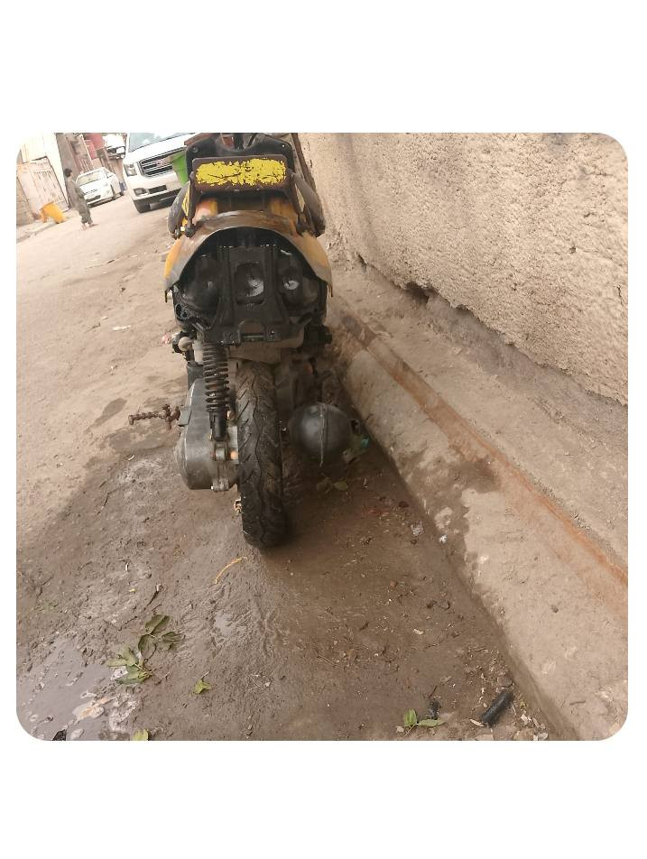 دراجه ٩ زروف تسعه زروف مكينه كلش نجيفه حربيه ونكره تشتقل كزوز رياضي ابو صونده السعر ( ٢٠٠ ) وبيه مجال مكاني البصره المعقل ( *********** ) ( *********** )
