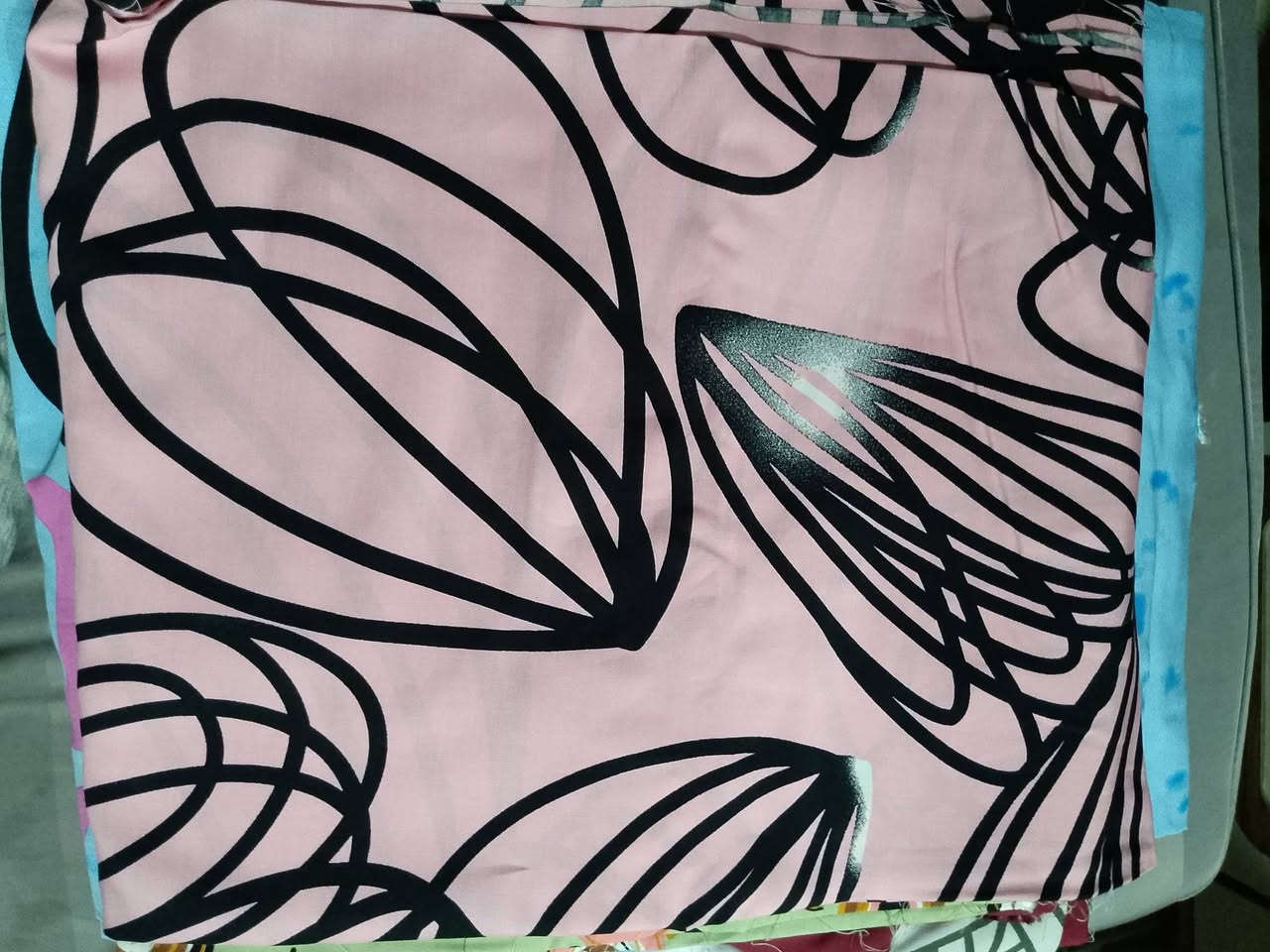 حبيباتي بنات قطع كشمير من هذا الاصلي قطعه على 6 ولا اكثر من قطعتين على 5توصيل كل المحافظات


**إذا كنت صاحب هذا الإعلان وتريد حذفه لأي سبب، رجاءا أرسل رسالة إلى الدعم الفني**