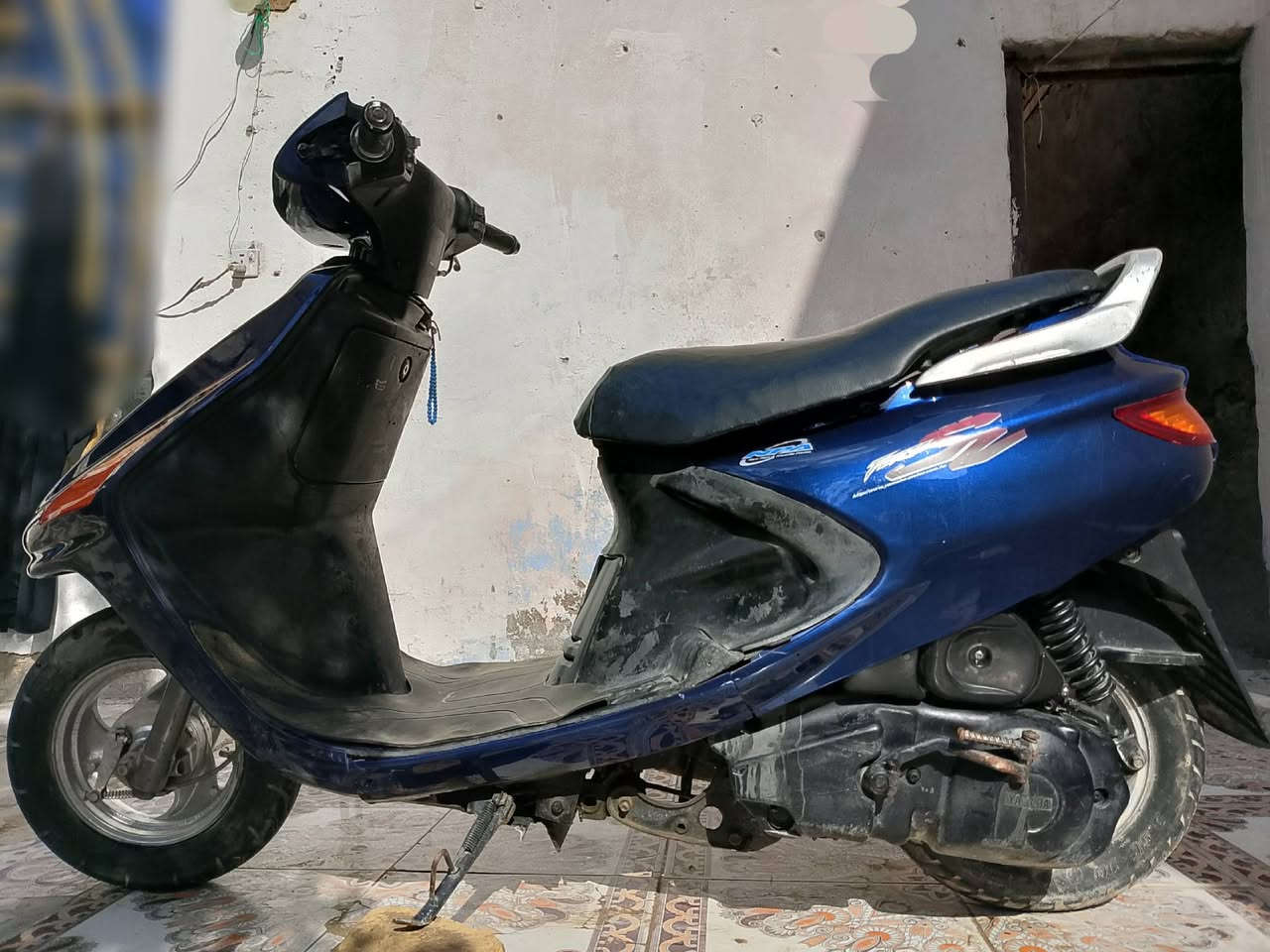 دراجه فراشه كرستال نثيه للبيع. 
مديل 2008 لون حبري. 
دراجه ماشاء الله نهضه ومعدل. 
المكينه ما مفتوحه جيب مصلحك وتعال افحص ملاح فول. 
الدراجه بيها مكاتبه واني اكاتبك عليها. 
السعر 400 وبيها مجال. 
الرقم واتساب  ***********
