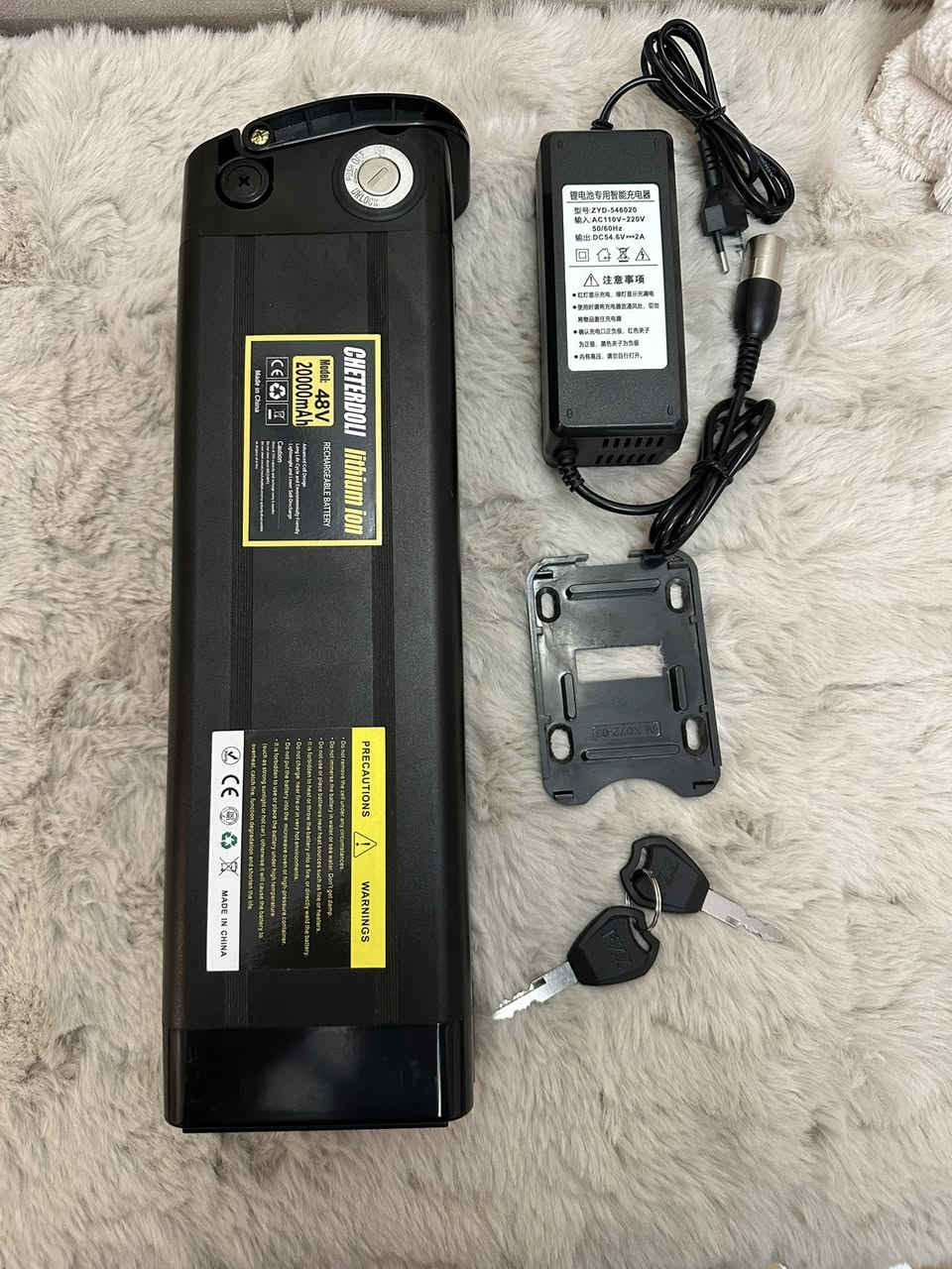 متوفر البطارية ليثيوم ٤٨فولت ٢٠امبير جديد مع كامل ملحقاتها
@highlight توصيل متوفر


**إذا كنت صاحب هذا الإعلان وتريد حذفه لأي سبب، رجاءا أرسل رسالة إلى الدعم الفني**