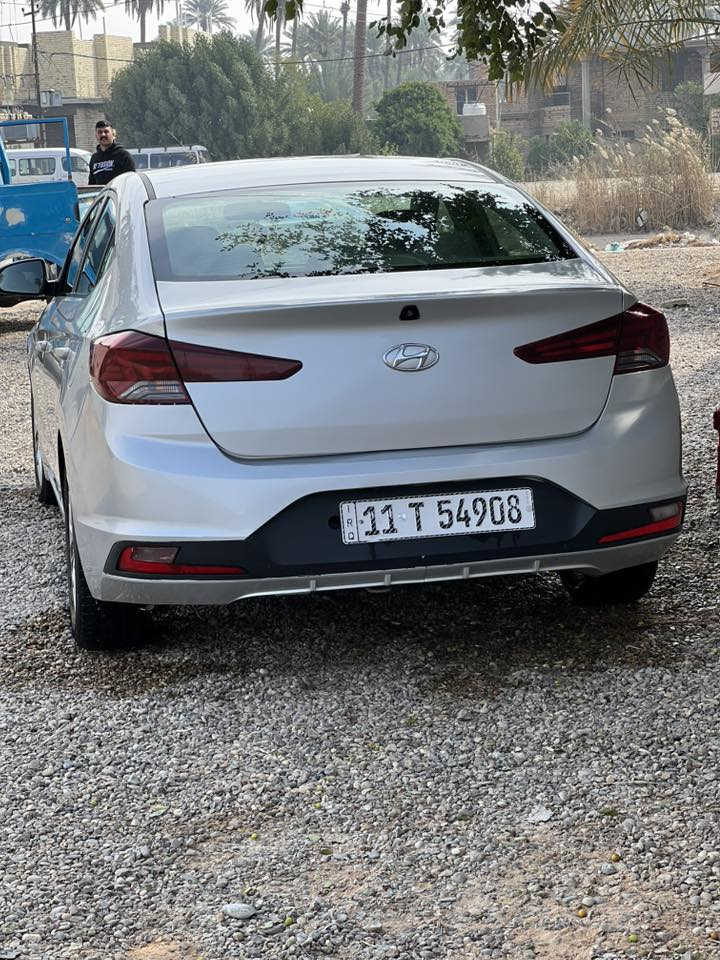 السلام عليكم
النترا للبيع موديل ١٩ امريكي 
حادثها قبق  صندوك فقط 
كير اي تي 
مكينه حداديه تخم تاير جديد
 تبريد السياره جاهزه 
رقمها بغداد تحويل مباشر 
مكان السياره كربلاء 
السعر ١٣٥ وبيهه مجال ***********
