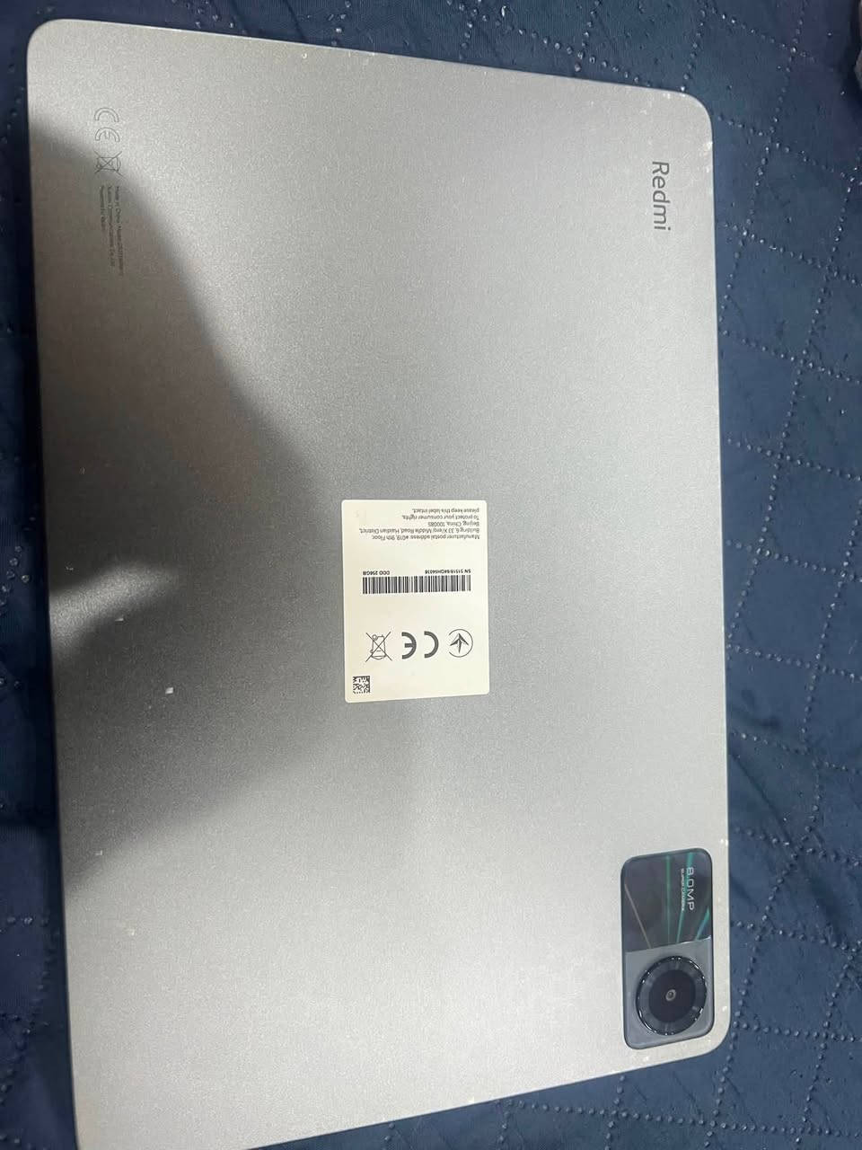 ريدمي باد se  نضيف كلش استعملته بس للدراسه ذاكرته 256 بطاريه 8000 بيه لزكه مضاده للكسر الباد ما مفتوح و لا مصلح ولا مضروب بل شاصي انطيك وياه الشاحنه الاصليه مالته و الكارتونه يفيدك للدراسه و الالعاب المتوسطه مكاني بغداد البنوك سعره 225 الف وبيه مجال 
***********
