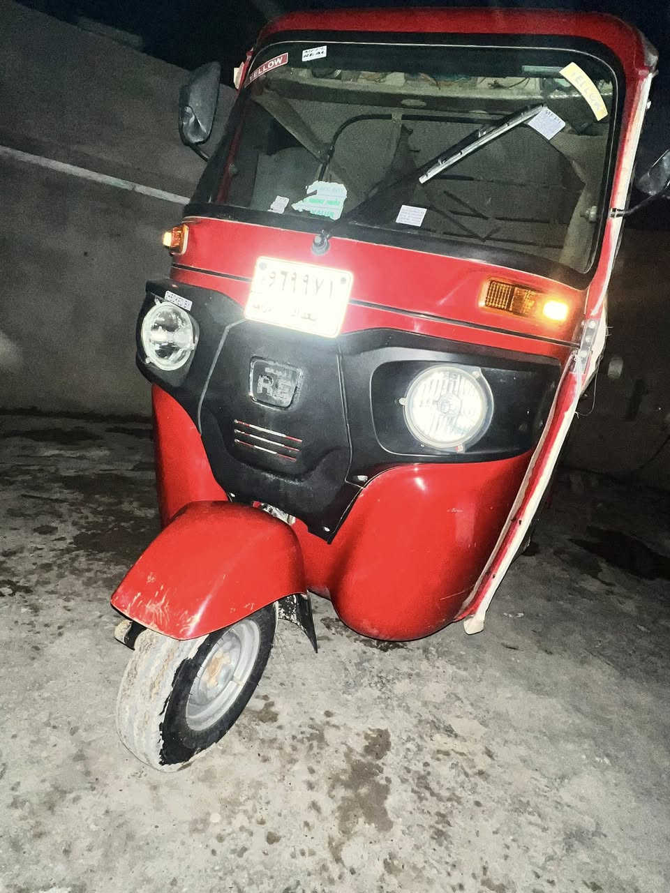 السلام عليكم تكتك مرقمه باسمي للبيع موديل ٢٢شهر١١ كفاله عامه كشر ومحرك عنواني ديالئ الخالص باقي تفاصيل ع خاص او رقم ***********
سعر خاصص
