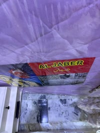 سرير • أثاث