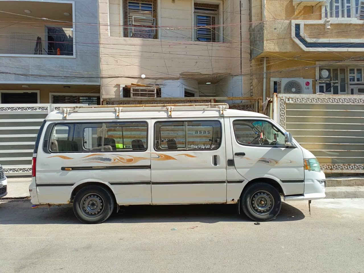سلام عليكم فتون 14حرة رقم بغداد كير فقط قلايج مكينه قبق اصفر اكسل كفاله صدر امامي خلفي جديد تخم تاير ياباني نص عمر الكشر كفاله عامة قطرة صبغ ما بيهة فقط طخة 4 اصابع بين فتحة البانزين والبك لايت السيارة يحتاجلهة بور ستيرن او دوشمة فقط كشنات كهربائيات كلهة شغاله شاشه بالدشبول سستم سماعات السيارة مال بيت ما مشتغله بالشارع السيارة ناقصهة فقط ( قلايج - بور ستيرن - دوشمة كشنات)
تريد وكاله تريد تحويل سعر السيارة 80 او بيهة مجال حك الجيه رقمي *********** بي واتساب مكاني بغداد
