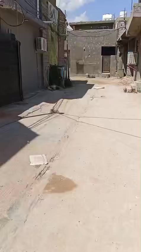 السلام عليكم
بيت مساحه 100 متر طابقين اجار 3غرف نوم صاله مطبخ ستقبال صحيات عدد 3 الموقع شارع السيده زينب عمود 66 فرع الاساله سعر الايجار 400 الف 
للستفسار ***********
