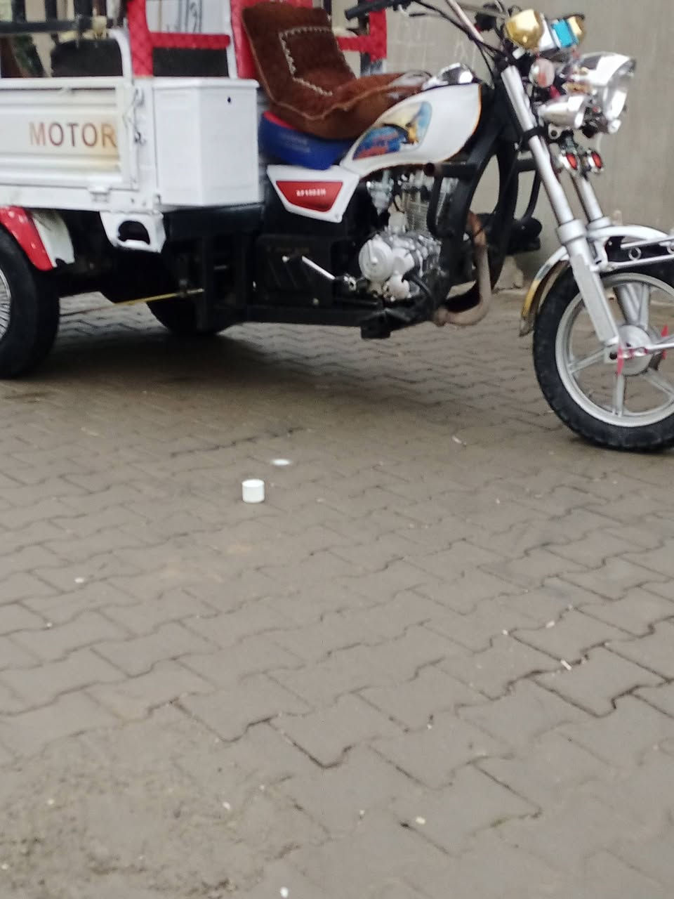 السلام وعليكم عندي ستوته البيع موديل 21محرك 26تايرات كهربائيّة ركبه شاصي بل شرط  منفيس كامل ستوته فول مفول ستوته مال شغل ربع ماتصرف عليهه ماجناي السعر مليون 225بي مجال قليل حيل الشراي يخابر مكاني كركوك حي الحجاج ***********
