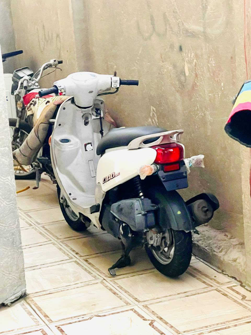 دراجه فله لبيع
قبل سبوع مطلعه من سيد وسام حاويه
دراجه نضيفه وجديده 
عنواني النجف حي القادسيه قرب فلكت المطار
متواجد فقط عل لواتساب ***********
