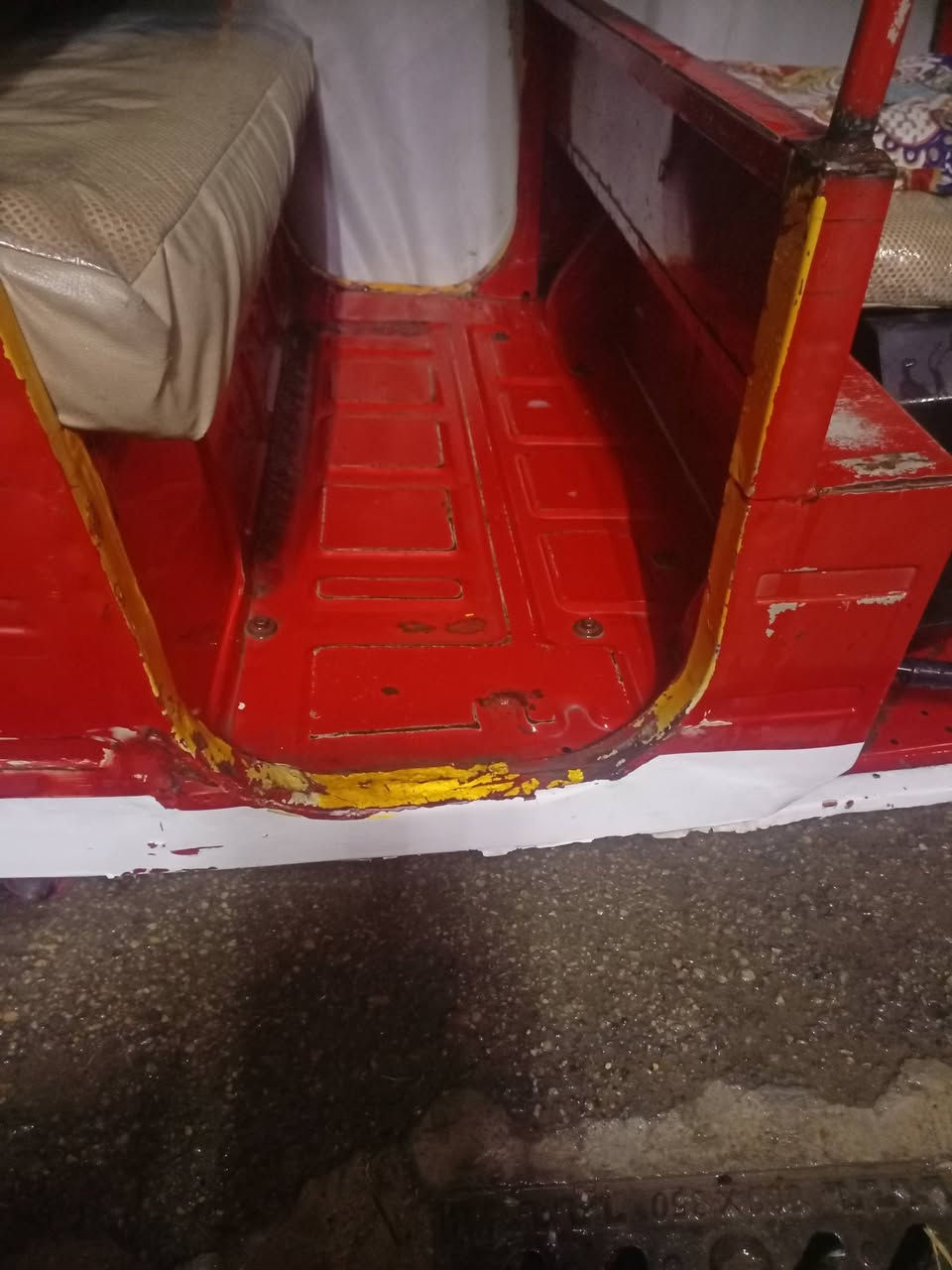 يالله  بئسم الله تكتك 18للبيع مكينه خير من الله دراجه كبل الشارع تاخذه ما ناقصه شي  الدراجه بيه ضربات ومعمره  السعر 4400وبيه مجال قليل مكاني كوت زين القوس ***********
