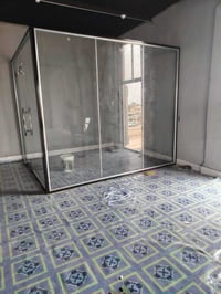 تنفيذ كافه اعمال الزجاج 10ملم والالمنيوم الحديث والكيرتن والمقسى للاست...