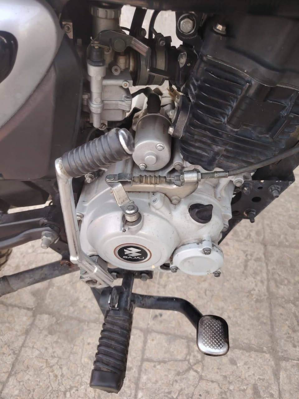 سلام عليكم
دراجه بوكسر مديل 2021
كفاله عامه
السعر مليون وميه وخمسه وعشرين 
تجي تشوفهه كدامك والسعر مناسب 
رقم الهاتف بي واتساب***********
الشراي يتصل عل رقم 
ملاحظه الدراجه اوراقهه موجوده كلهه وجهازه
لترقيم بس تررح ترقم
