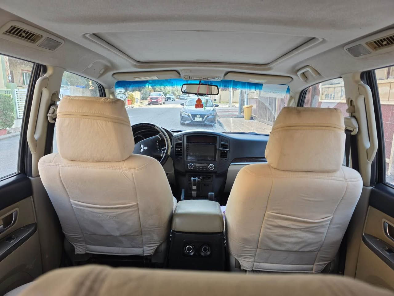 موديل 2014
بدون صبغ بس بارد
فول مواصفات
السياره في عينكاوه
*********** أربيل, العراق
