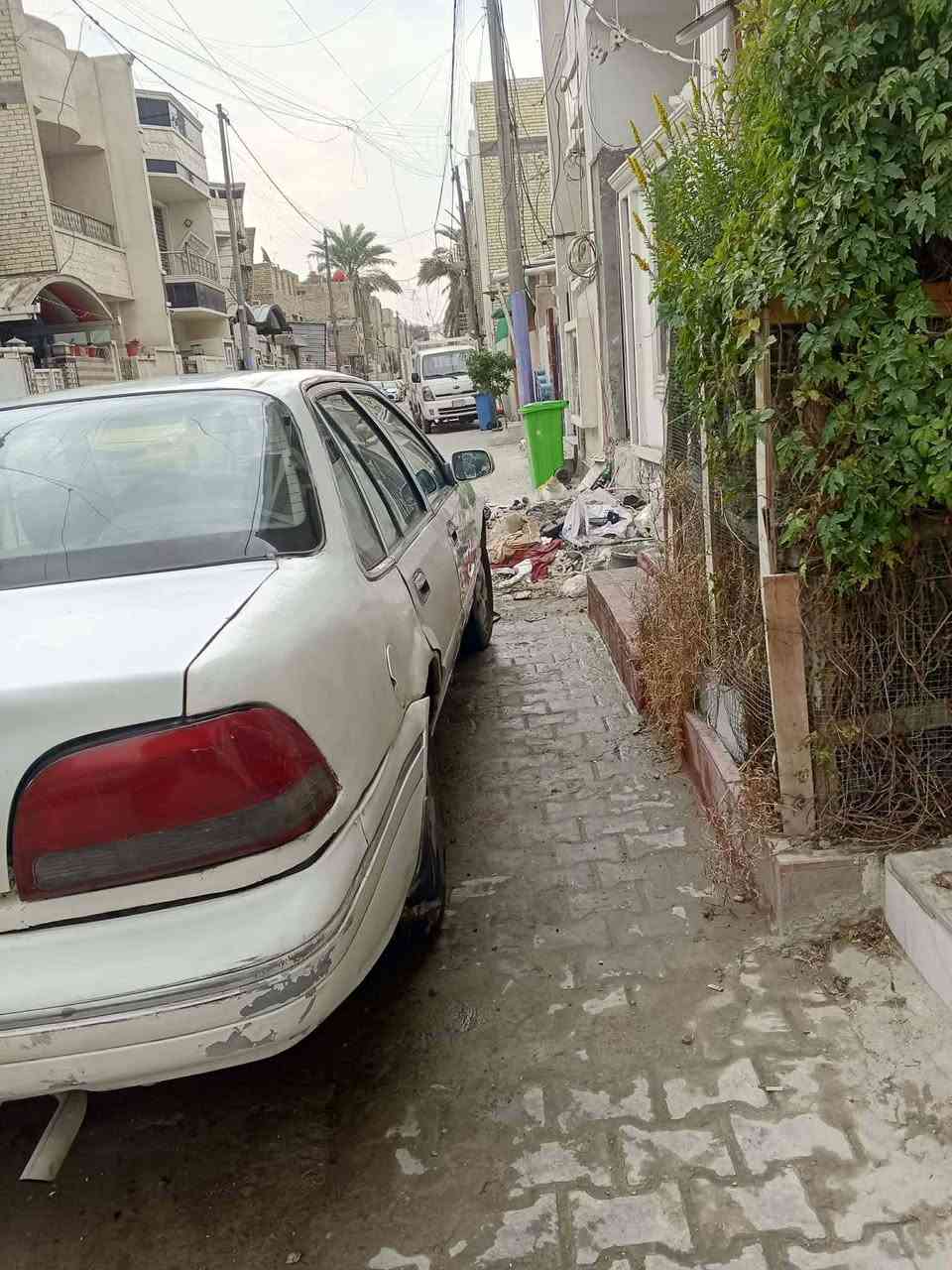 السلام عليكم سياره فراشة موديل ٩٥
سياره جاهزه للعمل محرك كير شغال
السعر ٢٦ 
***********
