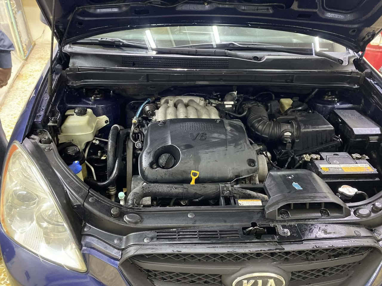 للبيع كيا راندو موديل 2009 مصبوغ احزام جير محرك طخم شرط تخم تاير جديد محرك 6 سلندر 2700 سنويه وهزاجديد السعر 78 بيها مجال ***********
