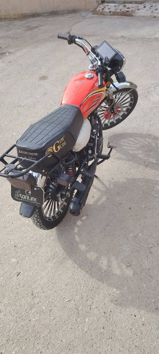 سلام عليكم دراجة سيفان سولنك 24نضافه مال 25البيع السعر خاص مكانيديالىالخالصسعديهالشط شراي تصل ***********ودلل
