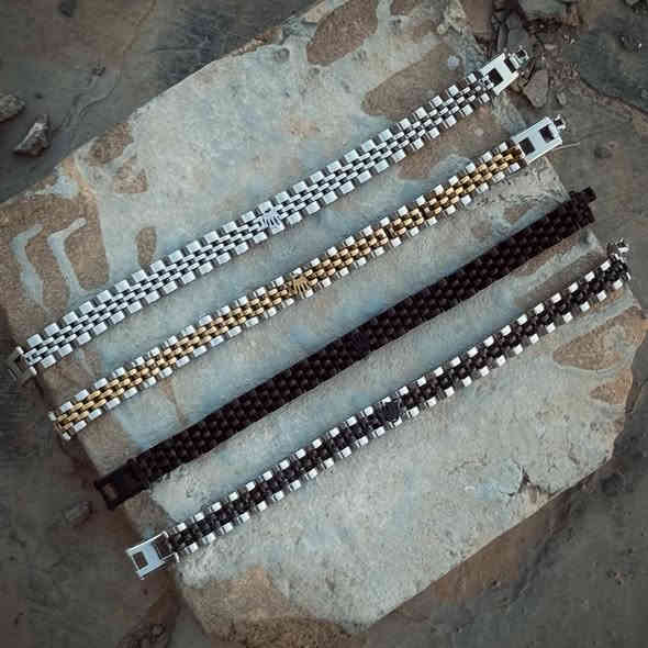 Zain_Pazaar
سوارات رجالي ماركة ROLEX

.ضمان سنة على الطلاء
.يأتي مع علبة جلد

سعر القطعة 20.000
يوجد توصيل لجميع محافظات العراق 

للإستفسار:***********
او مراسلة الصفحة

#ساعات #رجالي #توصيل #f #اكسسوارات #العراق #m #a #ملابس #ماركة #tiktok #instagram #fashion #facebook #تجميل #أناقة #هدايا #هدايارجاليه #هدايامميزة #ضمان #hublot #followforfollowback #explorepage #ex #explore #share #like #instalike #save #money
