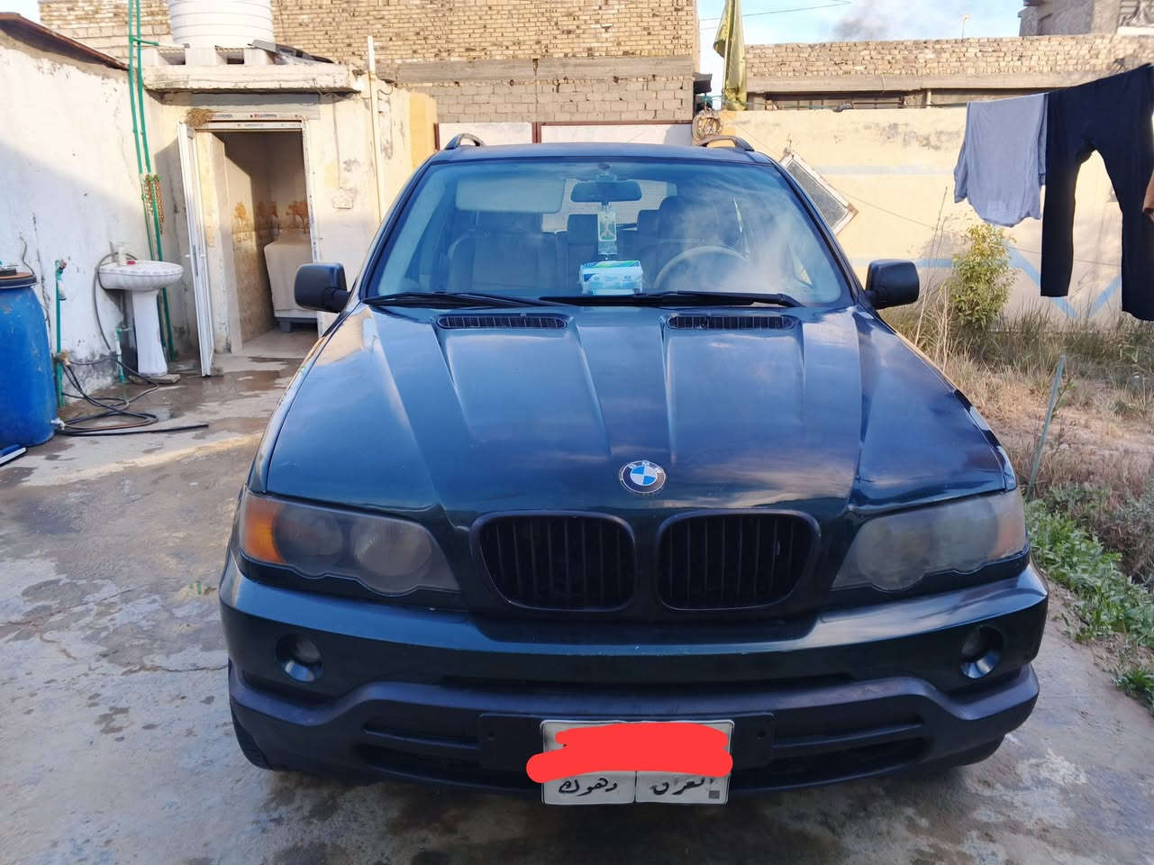 السلام عليكم بي ام 2001 اكس فايف السياره تخم تاير حداديه مكينه حاويه جديده كير تبريد  تتفى مكفولات رقم دهوك الاماني سنويه ساقطه مكان السياره حله بابل للاستفسار الاتصال على رقم الهاتف ***********
