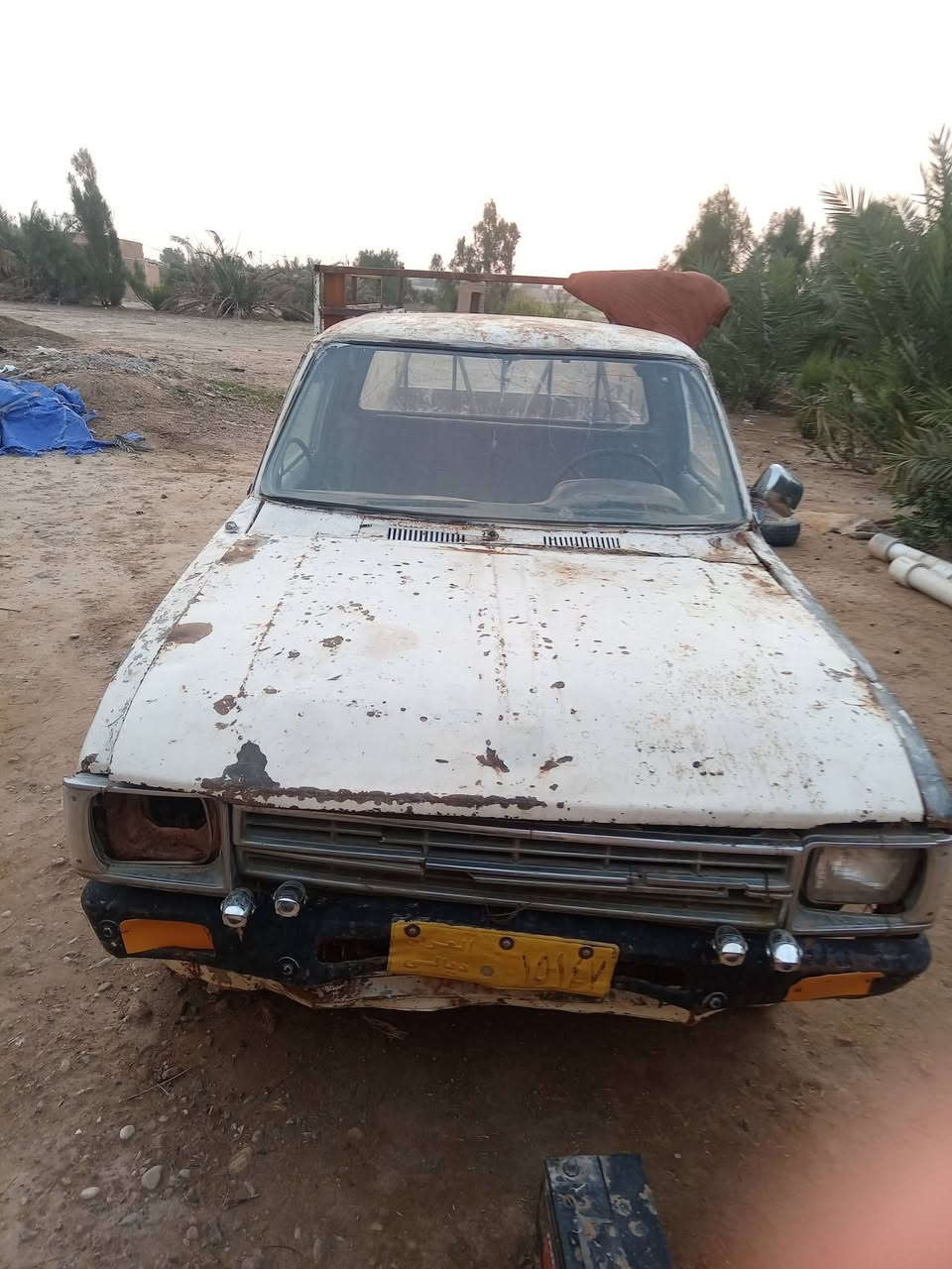 السلام عليكم سياره 82للبيع محرك وكير ما بيه تنقيص المكان ديالى دلي عباس السعر 10وبيهى مجال ***********
