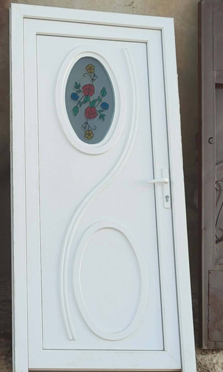 📢 سكلة أحمد اللهيبي للحديد المستعمل والجديد ترحب بكم 📢
@📦 وصلت البضاعة الجديدة! 🔧🪚🚪

بسم الله وعلى بركته، نوفر لكم اليوم تشكيلة مميزة من المواد الحديدية بأعلى جودة وأسعار منافسة:

🪜 درج دبل محجر أو درج تك محجر – (جديد فقط)
🚪 أبواب سلايت – (جديدة ومستعملة)+ابواب محلات 
🚪ابواب طلاكتين مستعمله + أبواب غرف وجه واحد ووجهين
شخاط مستطيل جديد+روطات مربعه (جديد)

📏 شيلمان + جينكو جديد 
📐 زوايا حديد – (مستعملة وجديدة)
📦 بواري حديد بمختلف الأحجام
⚙️ بواري صب ودنك صب – (أحجام متنوعة)
🪟 شبابيك مستعملة بحالة ممتازة
🧱 بوب بلاستك جديد بمقاسات متعددة
🧵 سيم شائك + منفاخي + سيم BRC بكافة الأحجام كما يوجد جوابي اكبار 

---

🟢 كما نشتري منكم أيضاً:
✅ أبواب وشبابيك مستعملة
✅ جينكو – شيلمان – سندويج
✅ حديد السكراب

---

📍 العنوان:
قرية الشيخ بابا أو عرب الجبيرة – طريق جلولاء - كلار
📌 بعد سيطرة أم الحنطة مباشرة

📞 للاستفسار والتواصل – واتساب وماسنجر متاح:
***********

🛠️ حيّاكم الله – زيارتكم تسعدنا في أي وقت
سكله احمد اللهيبي للحديد مستعمل
