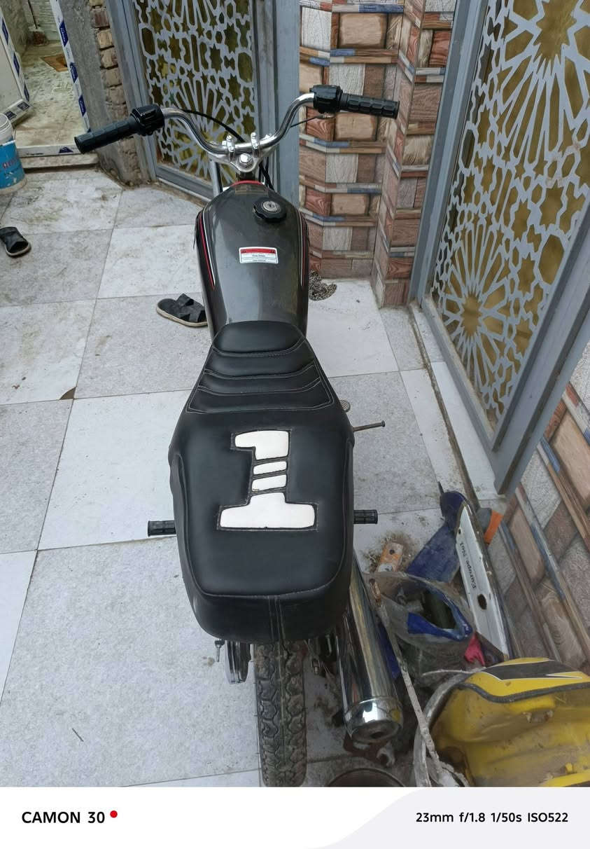 سلام عليكم دراجه شوف العين صارله شهر معمره شاصي نامه محرك تيربو ثالث بديلت دهن دراجه مامغسوله شوف العين
حلوه مهموله ماعدي مكان اله اريد ابيع
بيعه وليس مراوس مكاني قرب مستشفى 
التركي *********** سعر 600 وبيه مجال بسيط للشراي
