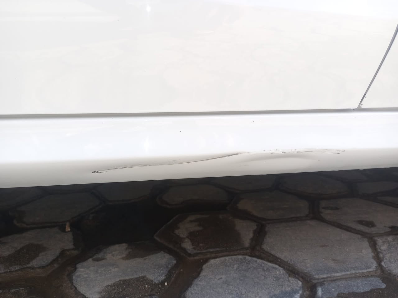 السلام عليكم

للبيع:   MG5
موديل: ٢٠٢٥
ماشيه ٢٦ الف
رقم اربيل 
* فول مواصفات
١. حساس خلفي
٢. كاميرات عدد ٤
٤. شاشه كبيره بلاديه
٥. بصمه عدد ٤
٦. لايت زنون بلادي

السياره كفاله عامه عدا رصعه صغيره بالجاملغ موجوده بالصور + شخص بالعتبه كذلك موجوده بالصور السياره بوضع الوكاله 

السعر 121 وبيها مجال قليل

العنوان : نجف حي الأنصار

*********** اتصال 
*********** واتساب
