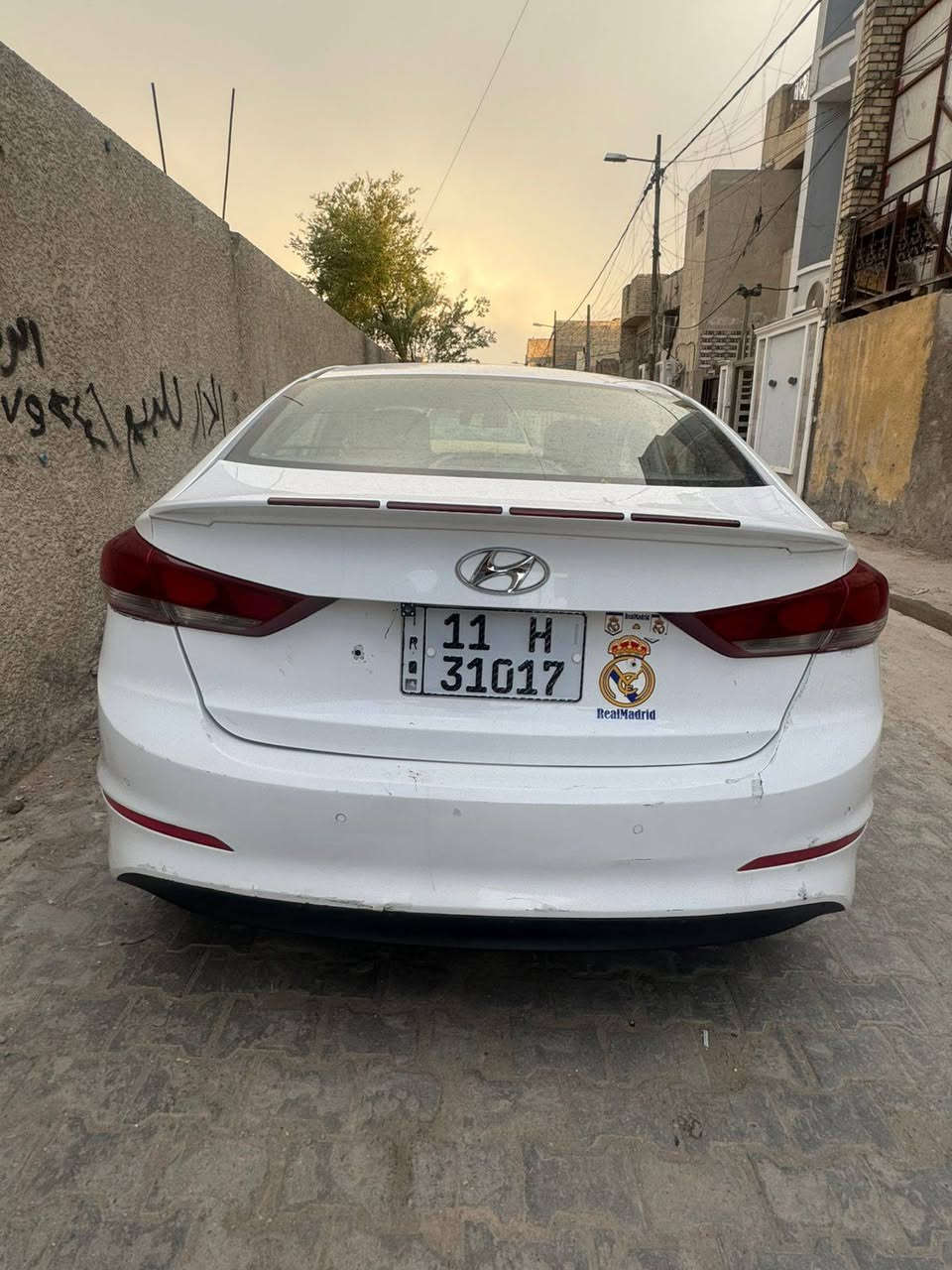 السلام عليكم إلنترا ٢٠١٧ وارد خليجي محرك ١٦٠٠ رقم بغداد  السياره خير من الله بيه صبغ٣قطع السعر ١٠٠ بيه مجال قليل  صور السونار مرفق ويه الصور  ***********
