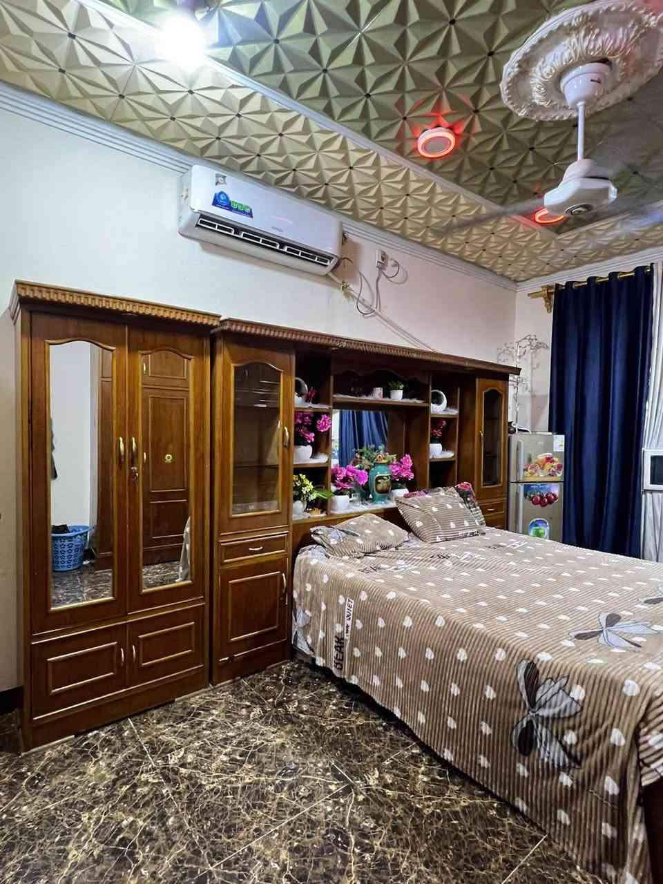 سلام عليكم غرفة حطاطه والله تجي وشوف بعينك الاخشاب مالها اذء متعجبك عوفها رقمي بي وتساب راسلني الغرفه مليون 100 والله مسوينها بوكتها 4مليون والله وربي يرزق الجميع هاذء رقمي بي وتساب ***********
