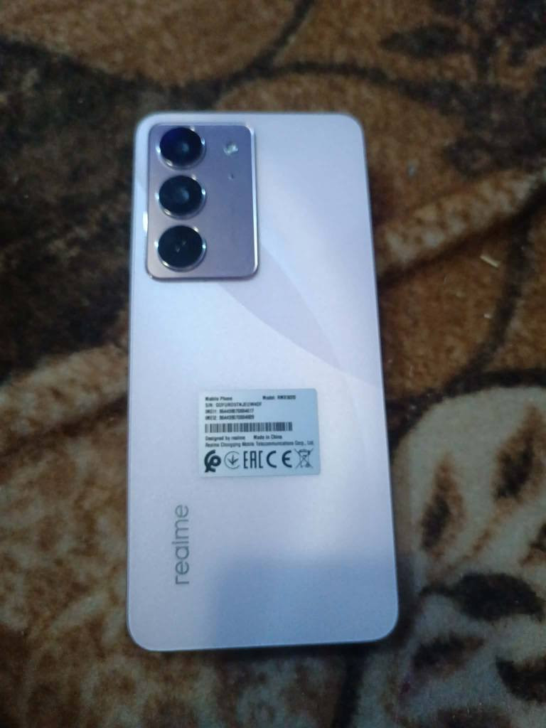 السلام عليكم ورحمة الله وبركاته
تلفون للبيع ريلمي سي 75اكس السعر 250 وبي مجال للطيبين ***********
