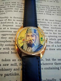 نوادر • صنع سويسري • ملو يدوي