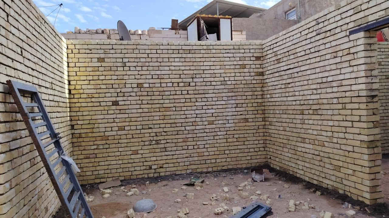 سلام عليكم ورحمه الله وبركاته خلفة بناء  ولبخ متفرغ حاليا  مكاني نجف حي ميسان *********** التزام بلموعد
