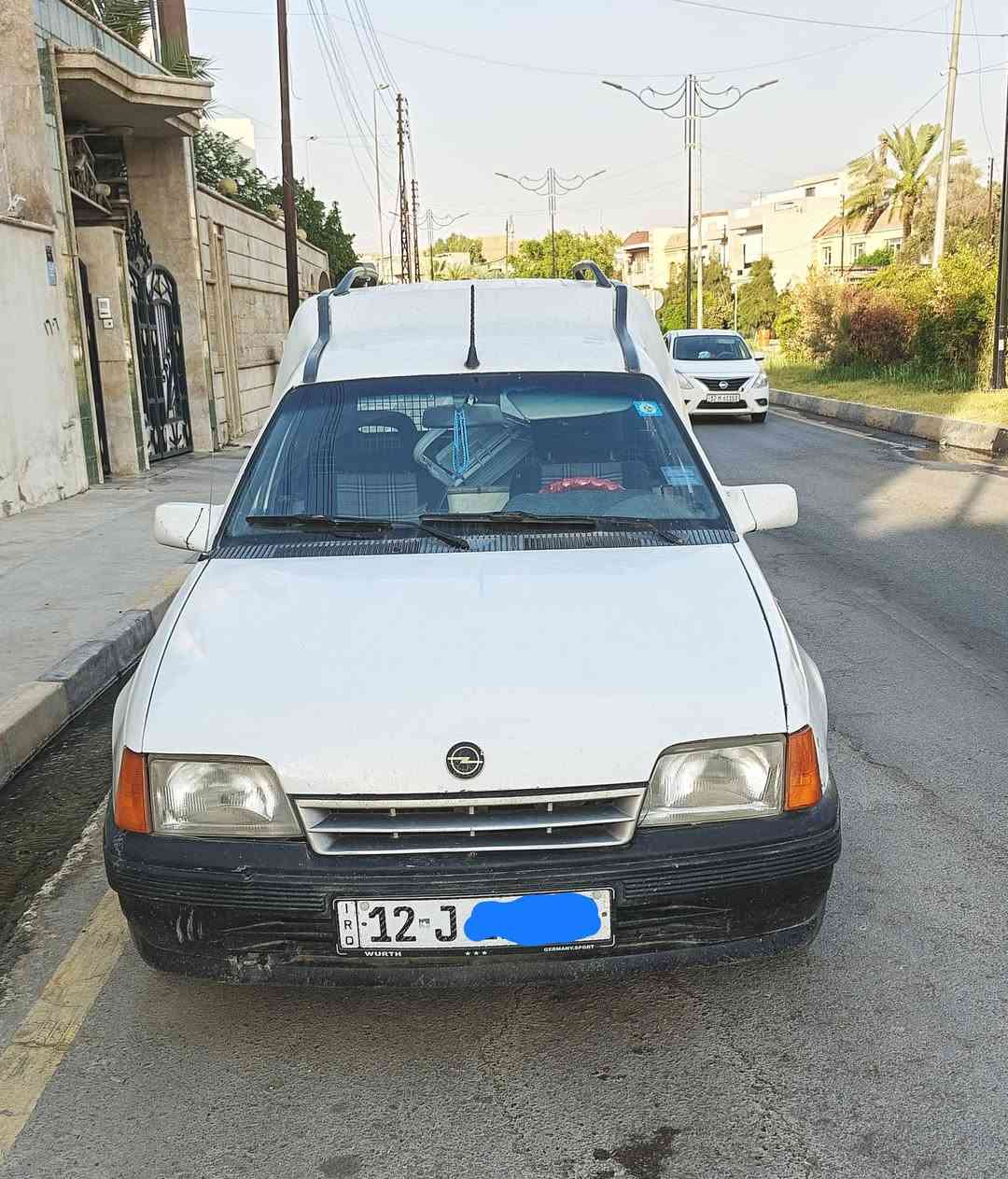 اوبل كاديت فان صندوقية، حجم 16،محرك كير شرط، 
رقم جديد، شرط التحويل، كابون بانزين بيها، سيارة جاهزة مالشغل، سعرها 27 وبي مجال *********** وتساب
