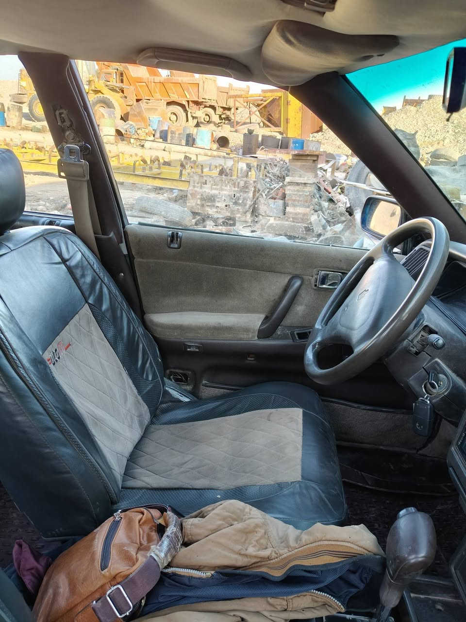 سلام عليكم سياره للبيع موديل 92 يسره بلاد سياره مكفوله من كلشي مصبوغه عام سنويه لل 31 مكان السياره ديالى سعرها 85 ورقه


**إذا كنت صاحب هذا الإعلان وتريد حذفه لأي سبب، رجاءا أرسل رسالة إلى الدعم الفني**