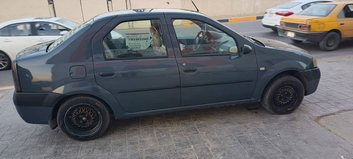 السلام عليكم رينو لوكان فرنسي اصل موديل 2008 كير ومكينة مكفول مواصفات موديل 17 مصبوغة عام اثر جراد صور قبل الصبغ موجودة السعر 48 ورقة وبيها مجال الرقم ***********
تحكم مري جانبية 
باور ستيرن بلاد
عداد الكتروني 
جام 4 كهرباء 
مانع انزلاق
