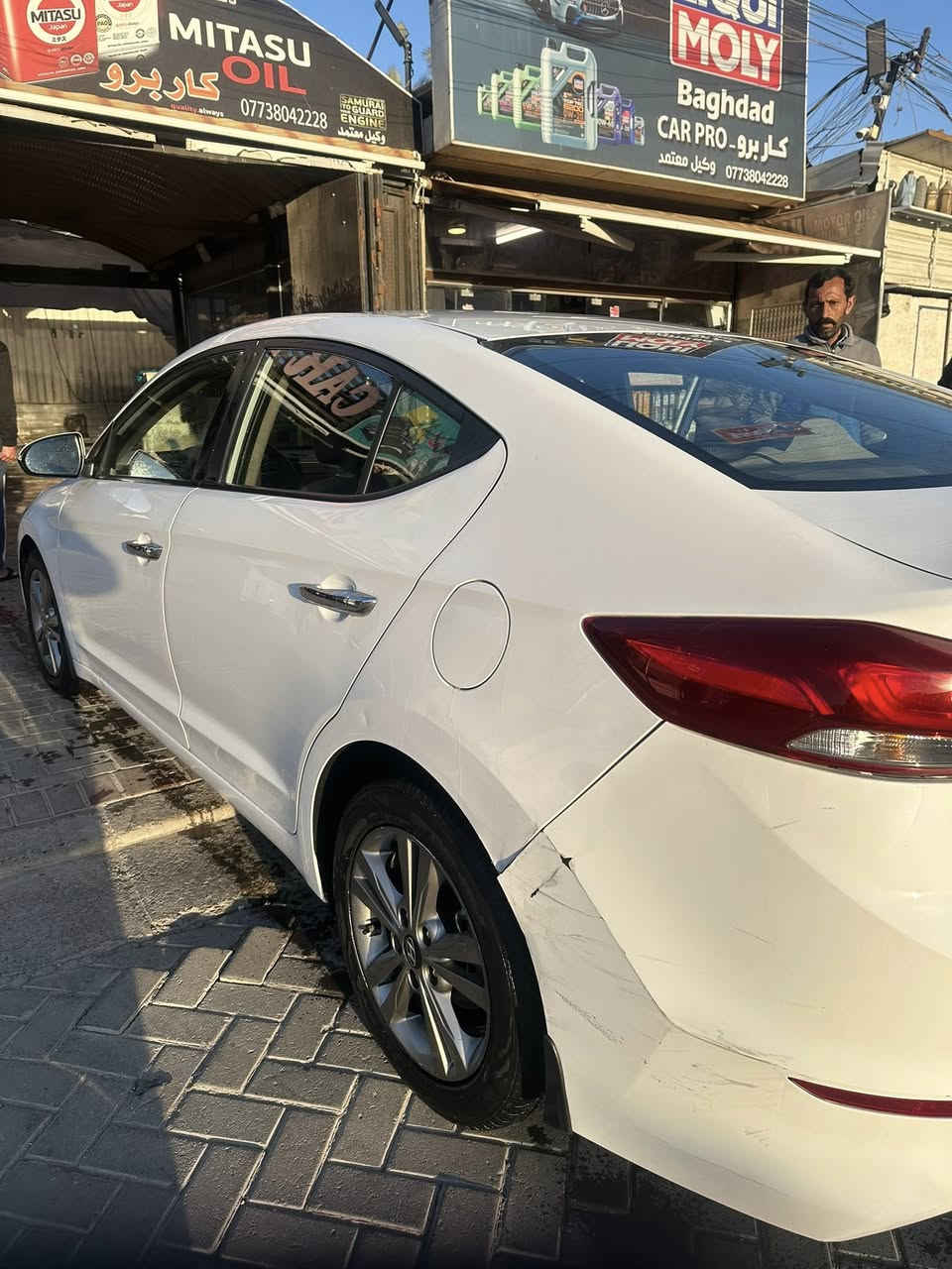 السلام عليكم
النترا 17 خليجي ابيض 

رقم بغداد الماني باسمي 

تحويل مباشر

ماشيه 102 

محرك 2000

كير اي تي مرغوب

3 انضمة قيادة ايكو نورمال سبورت

قطعتين تبريد امامي خلفي 

شاشة بلوتوث مخارج يو اس بي

كامره خلفيه دواره

حساسات خلفيه

فتحه سقف 

تحكمات ستيرن 

5 ويل كب

كير ومكينه جداد مامفتوحات

فتح و صبغ ربع باب السائق وتبديل جاملغ امامي بلادي اصلي وبارد بالنيد ربعه

دعاميات مبدله بلادي اصلي

نواقصها حداديه صدر امامي 

السعر 140
مكاني بغداد الكرخ العامرية او حي الجامعة 

للأستفسار ***********
