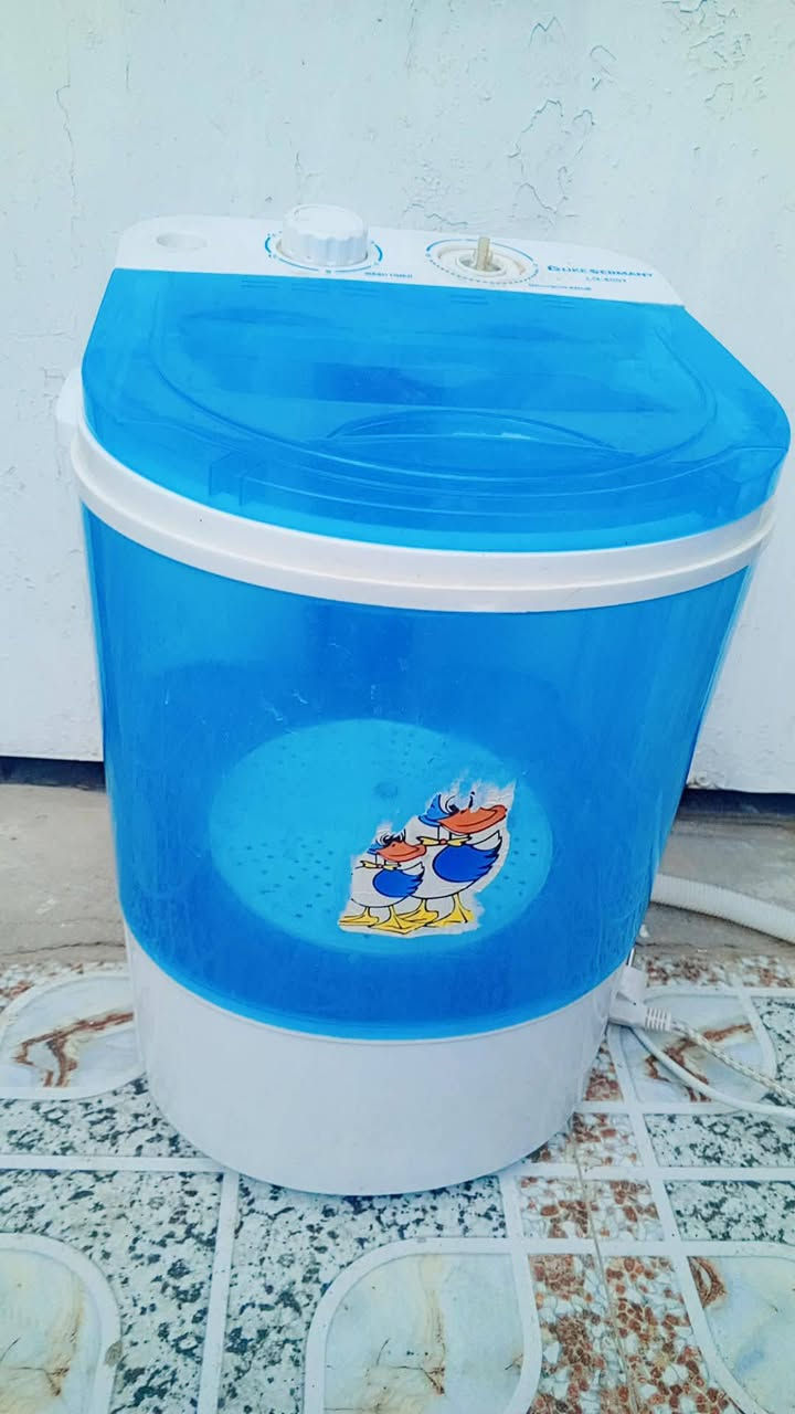 غساله اطفال او غساله احذيه للبيع السعر 35وبيها مجال
فقط متجمع ماء وتصليحها بسيط وميكلف


**إذا كنت صاحب هذا الإعلان وتريد حذفه لأي سبب، رجاءا أرسل رسالة إلى الدعم الفني**