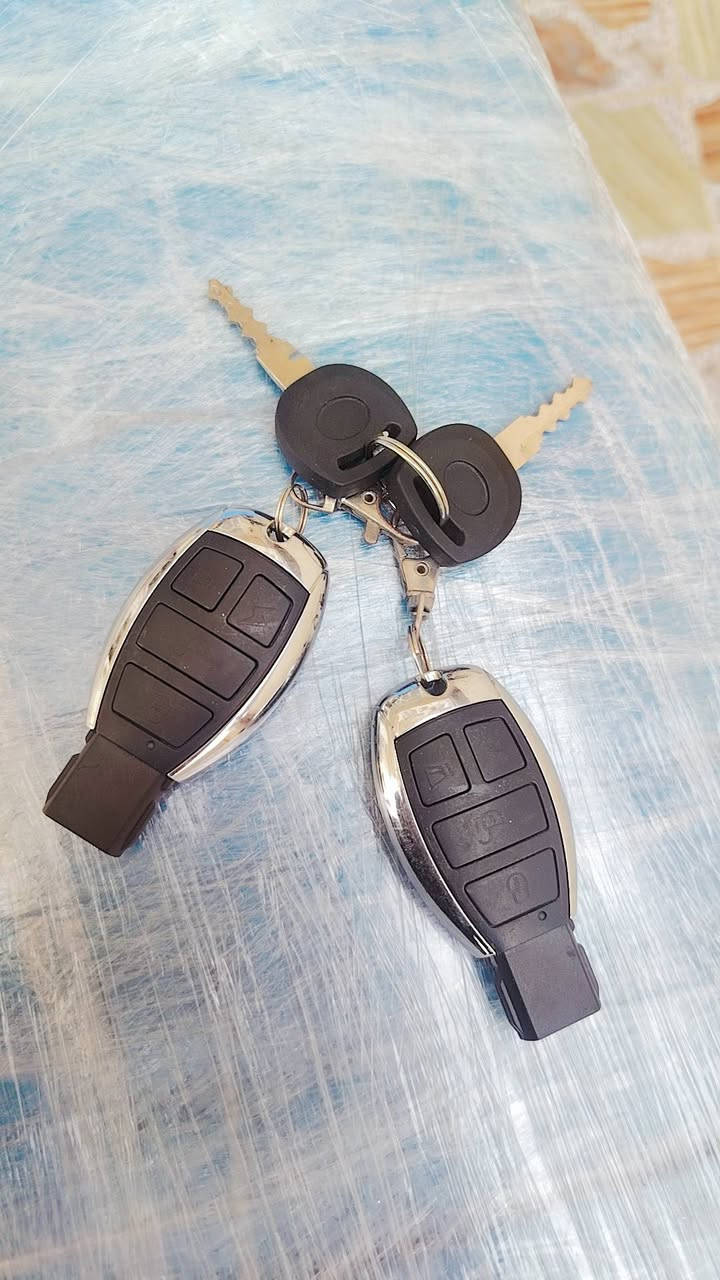 سلام عليكم دراجه سيفان 25 زيرو صارلي 3 ايام من ماخذه
مكاني الخالص هبهب .. بصمات ثنين .. اوراق كرتونيه .. 
هاذه رقمي *********** سعر ب 850 وبيهاا مجال ..
