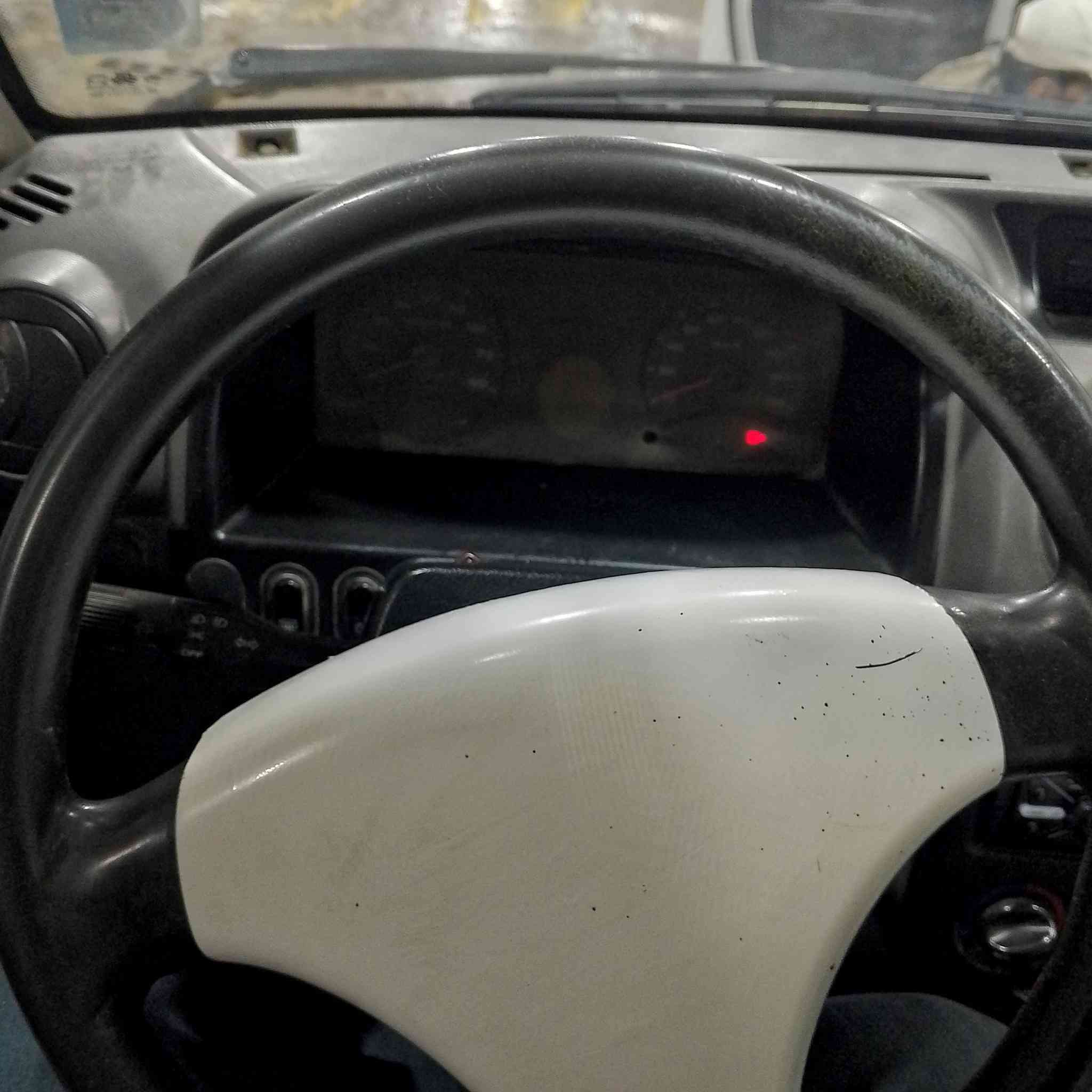 سلام عليكم  
سياره سايبه للبيع موديل 2015 كير ومحرك مكفولات سياره مابيها خياسات 40ورقه وبيها مجال علم رقمها مميز *********** رقم الهاتف ما تواجد علئ خاص فقط اتصال سياره جديده
