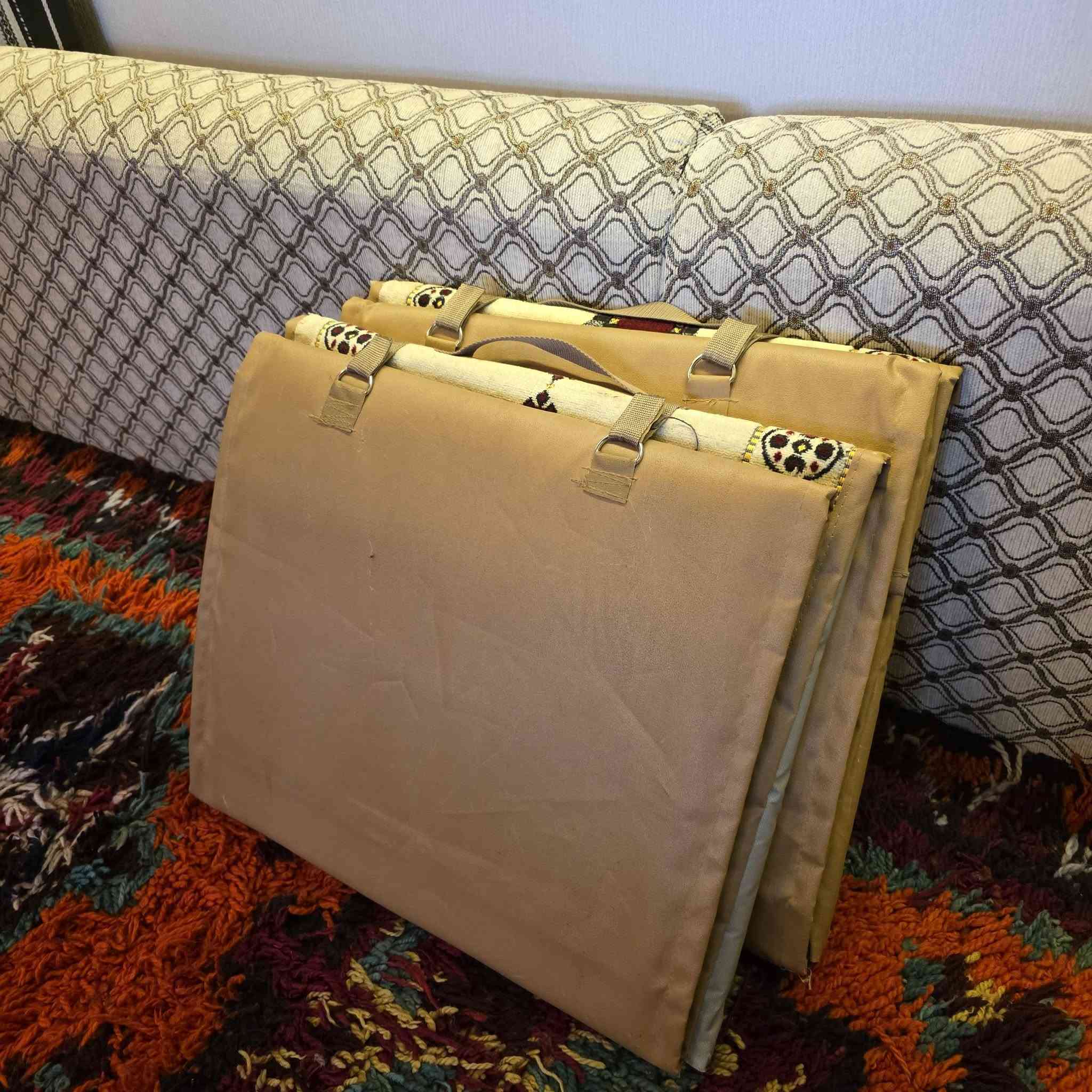 كرسيين جدد يصفطون
شركه سعوديه
مقاس القطعه 50 عرض
شي فاخر وماياخذ اي مساحه عندك


**إذا كنت صاحب هذا الإعلان وتريد حذفه لأي سبب، رجاءا أرسل رسالة إلى الدعم الفني**